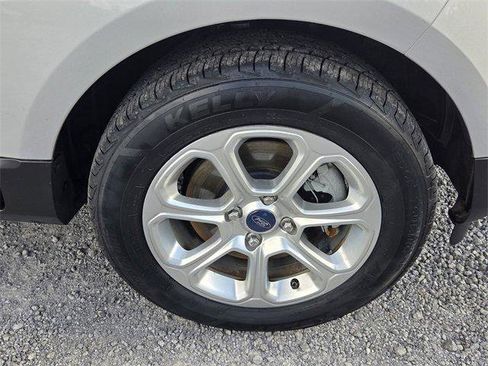 Used 2018 Ford EcoSport SE w/ SE Convenience Package image 16