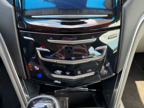 Used 2014 Cadillac XTS Premium FWD image 23