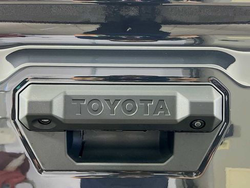 New 2025 Toyota Tacoma 4x4 Double Cab Hybrid image 18