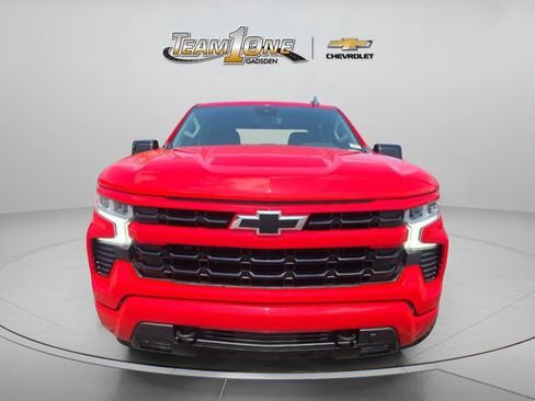 Used 2023 Chevrolet Silverado 1500 RST AWD/4WD image 2