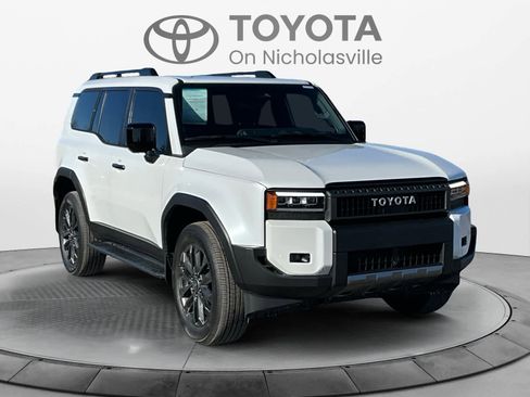 Used 2025 Toyota Land Cruiser image 8