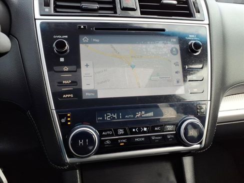 Used 2018 Subaru Outback 2.5i Premium image 17