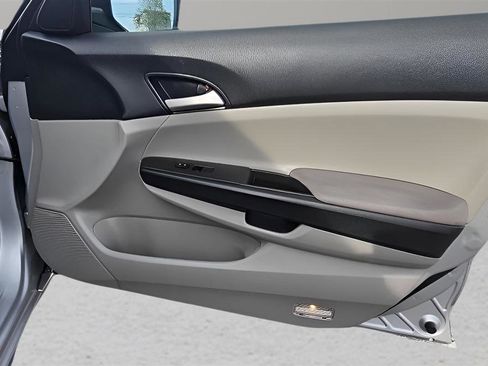 Used 2011 Honda Accord LX image 26