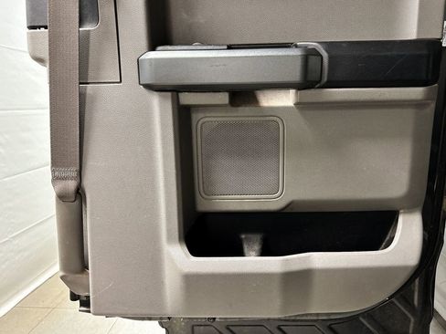 Used 2016 Ford F150 XLT w/ Equipment Group 301A Mid image 15