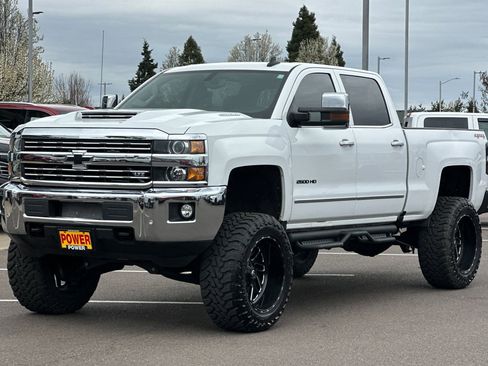 Used 2017 Chevrolet Silverado 2500 LTZ w/ Duramax Plus Package image 8