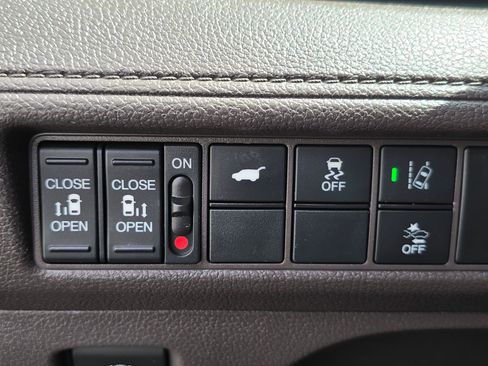 Used 2019 Honda Odyssey EX-L image 29