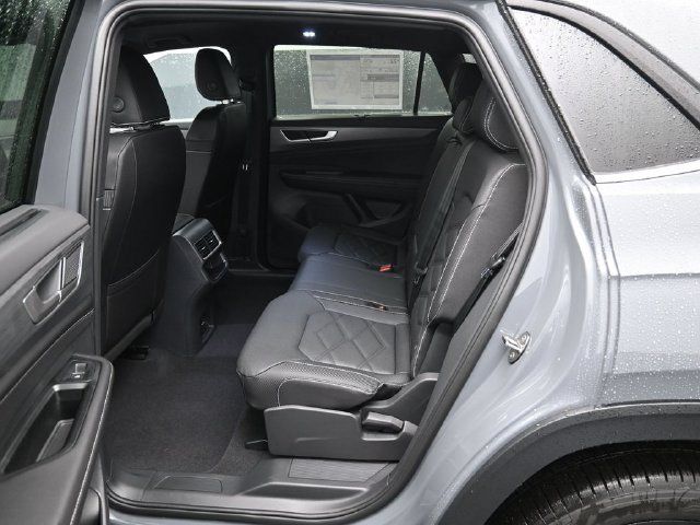 New 2026 Volkswagen Atlas Cross Sport SE AWD/4WD image 11