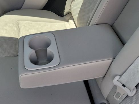 Used 2020 Nissan Rogue Sport SV image 24