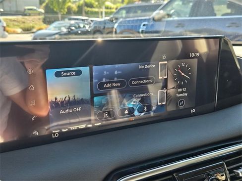 New 2025 Nissan Armada SV image 19