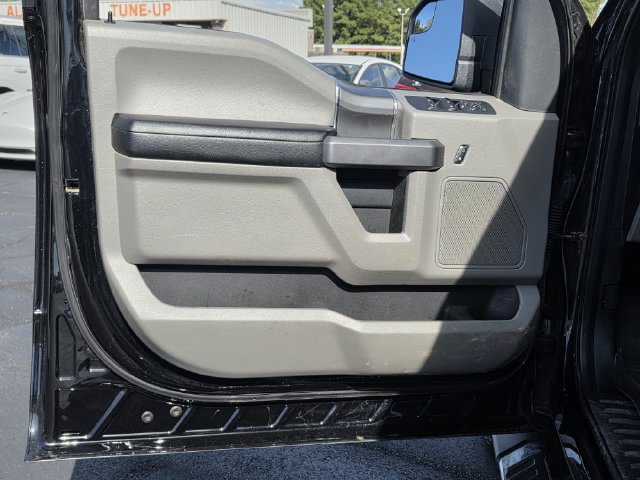 Certified 2019 Ford F150 XLT w/ Equipment Group 302A Luxury AWD/4WD image 16