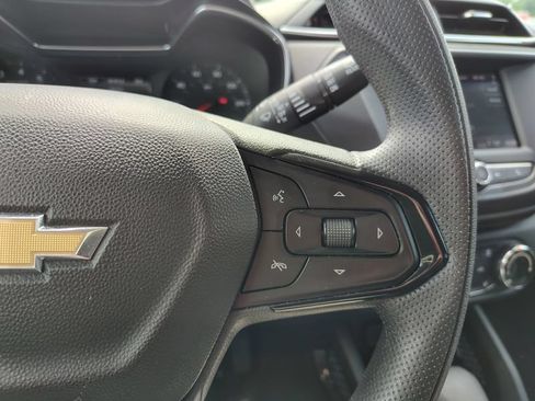 Used 2023 Chevrolet TrailBlazer LT FWD image 11