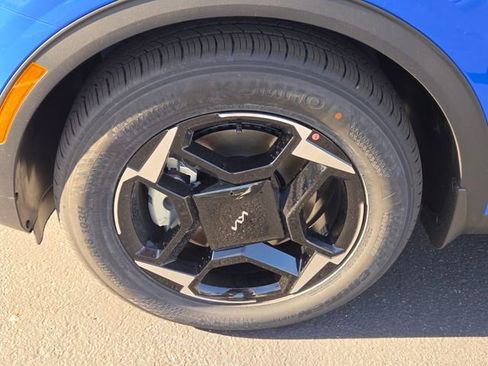 New 2026 Kia Sportage EX w/ EX Panorama Roof Package image 11