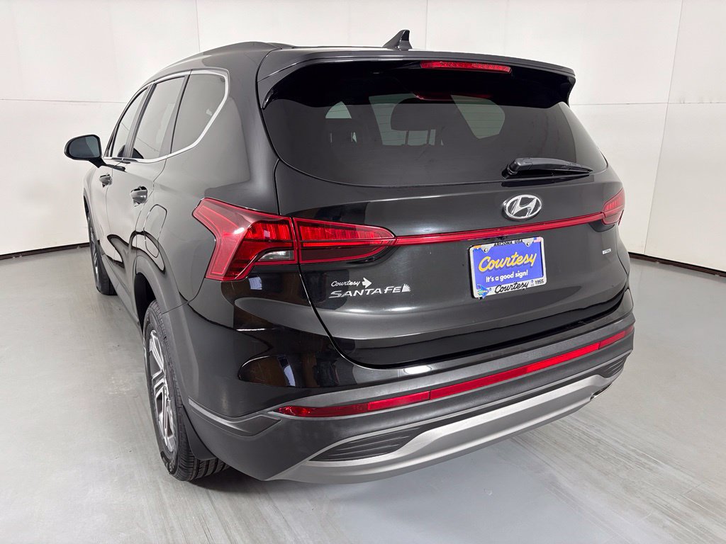 Used 2023 Hyundai Santa Fe SE AWD/4WD image 6