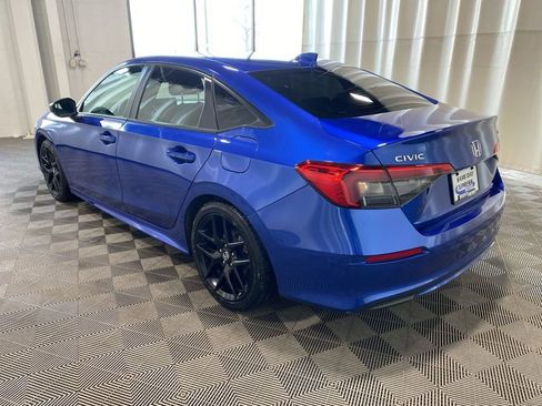 Used 2023 Honda Civic Sport image 11