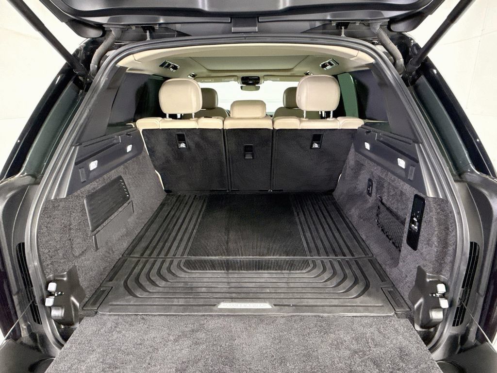 Used 2024 Land Rover Range Rover SE AWD/4WD image 27