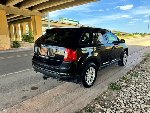 Used 2013 Ford Edge SE FWD image 3