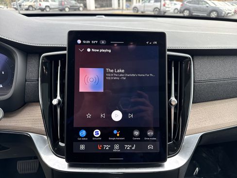 Used 2025 Volvo XC90 B6 Plus image 23