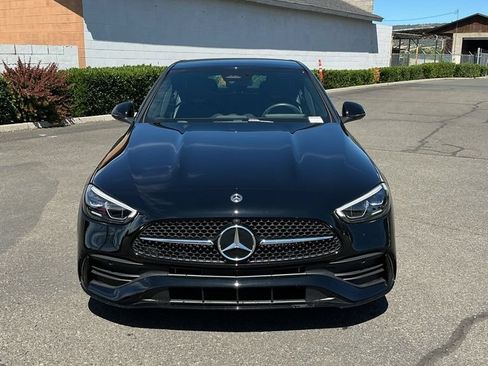 Used 2025 Mercedes-Benz C 300 4MATIC Sedan image 4