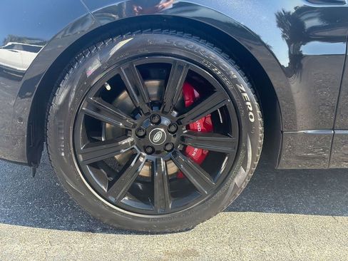 Used 2019 Land Rover Range Rover Sport HST image 9