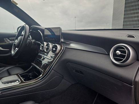 Used 2022 Mercedes-Benz GLC 300 4MATIC image 19