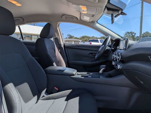 Used 2025 Nissan Sentra S image 31
