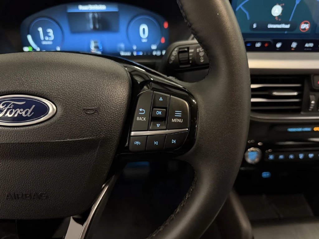 Used 2023 Ford Escape Platinum AWD/4WD image 22