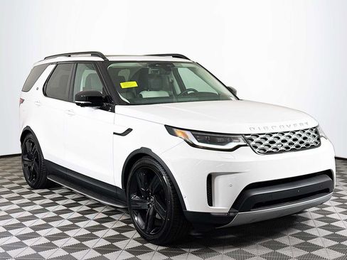 New 2025 Land Rover Discovery S AWD/4WD image 3