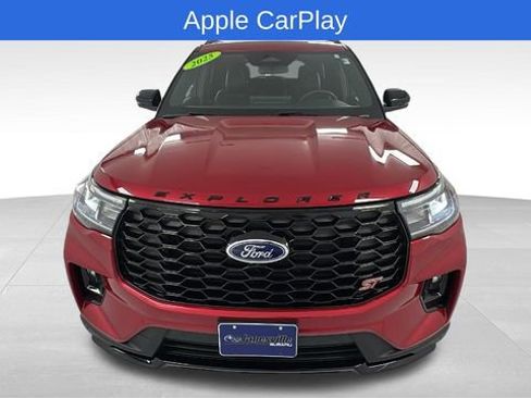 Used 2025 Ford Explorer ST image 8