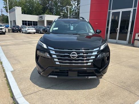 New 2026 Nissan Rogue Platinum AWD/4WD image 2