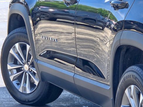 Certified 2025 Chevrolet Equinox LT FWD image 16