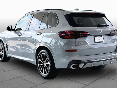 Used 2026 BMW X5 xDrive40i w/ M Sport Package AWD/4WD image 11