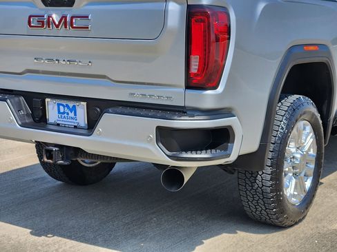 Used 2023 GMC Sierra 2500 Denali w/ Denali Ultimate Package AWD/4WD image 14