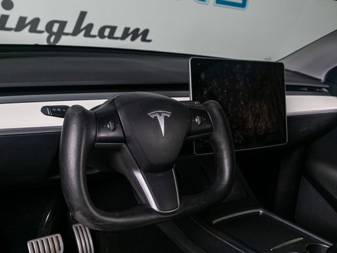 Used 2021 Tesla Model Y Performance image 10