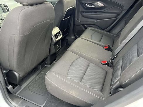 Used 2023 GMC Terrain SLE w/ Driver Convenience Package FWD image 14
