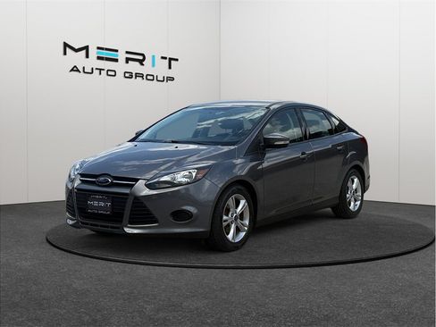 Used 2014 Ford Focus SE FWD image 4