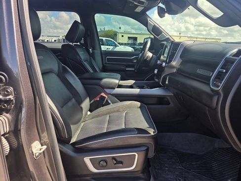 Used 2023 RAM 1500 Laramie AWD/4WD image 18