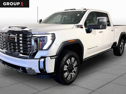 Used 2024 GMC Sierra 2500 Denali w/ Denali Reserve Package AWD/4WD image 1
