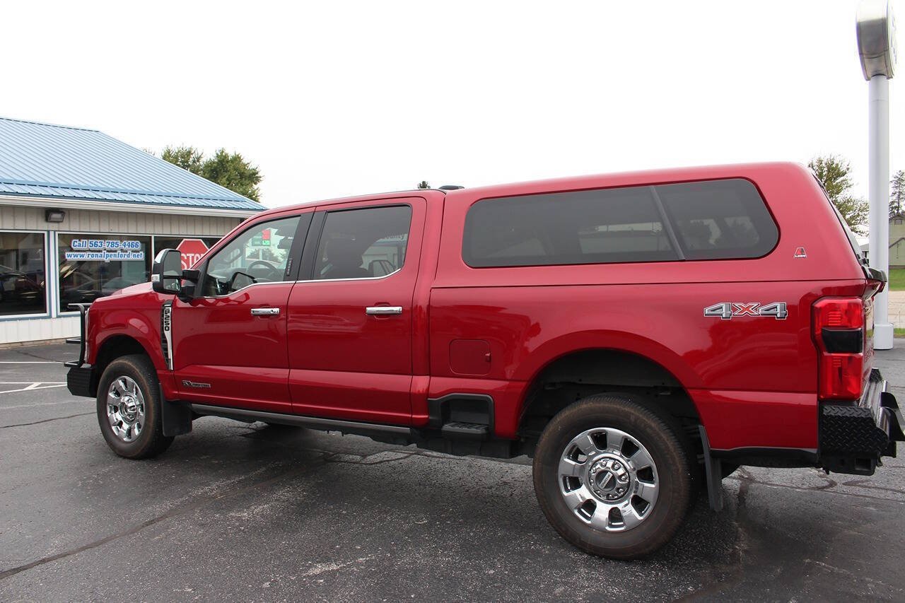 Used 2023 Ford F250 Lariat w/ Lariat Ultimate Package AWD/4WD image 2