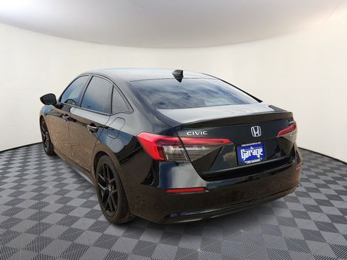 Used 2022 Honda Civic Sport image 3