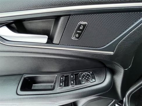 Certified 2024 Ford Edge SEL w/ Convenience Package image 17