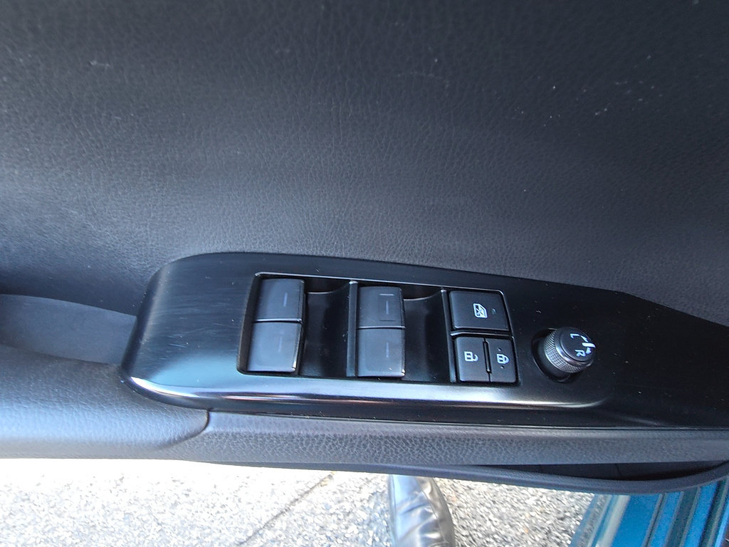 Certified 2025 Toyota Camry SE FWD image 18
