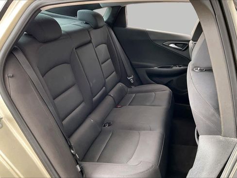 Used 2016 Chevrolet Malibu LT FWD image 18