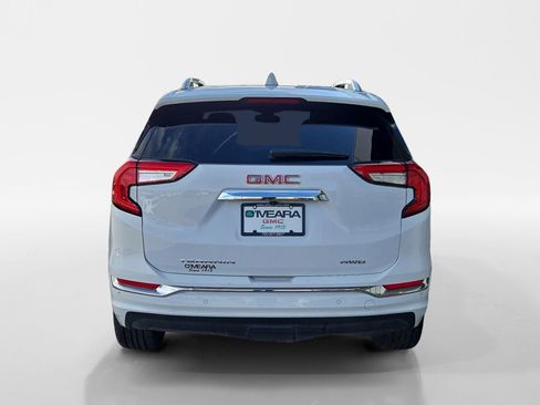 Used 2023 GMC Terrain Denali w/ Denali Premium Package image 5