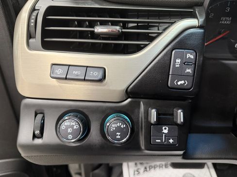 Used 2018 GMC Yukon Denali w/ Open Road Package image 9