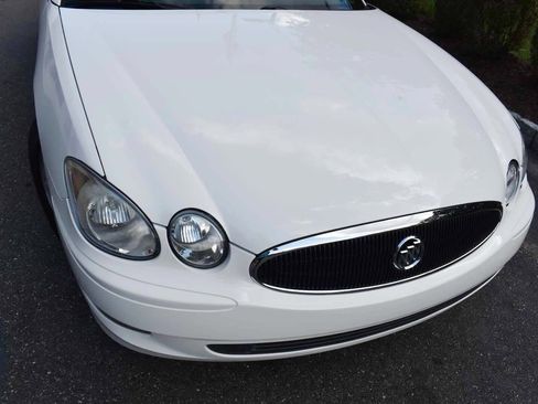 Used 2005 Buick LaCrosse CXL FWD image 54