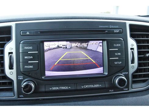 Used 2018 Kia Sportage LX FWD image 26