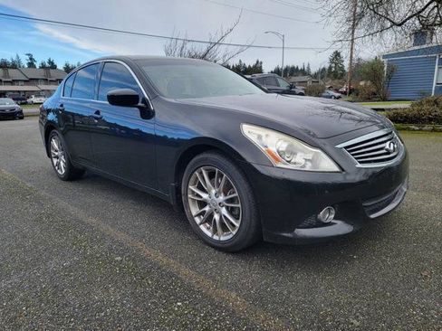Used 2013 INFINITI G37 x w/ Premium Pkg image 3