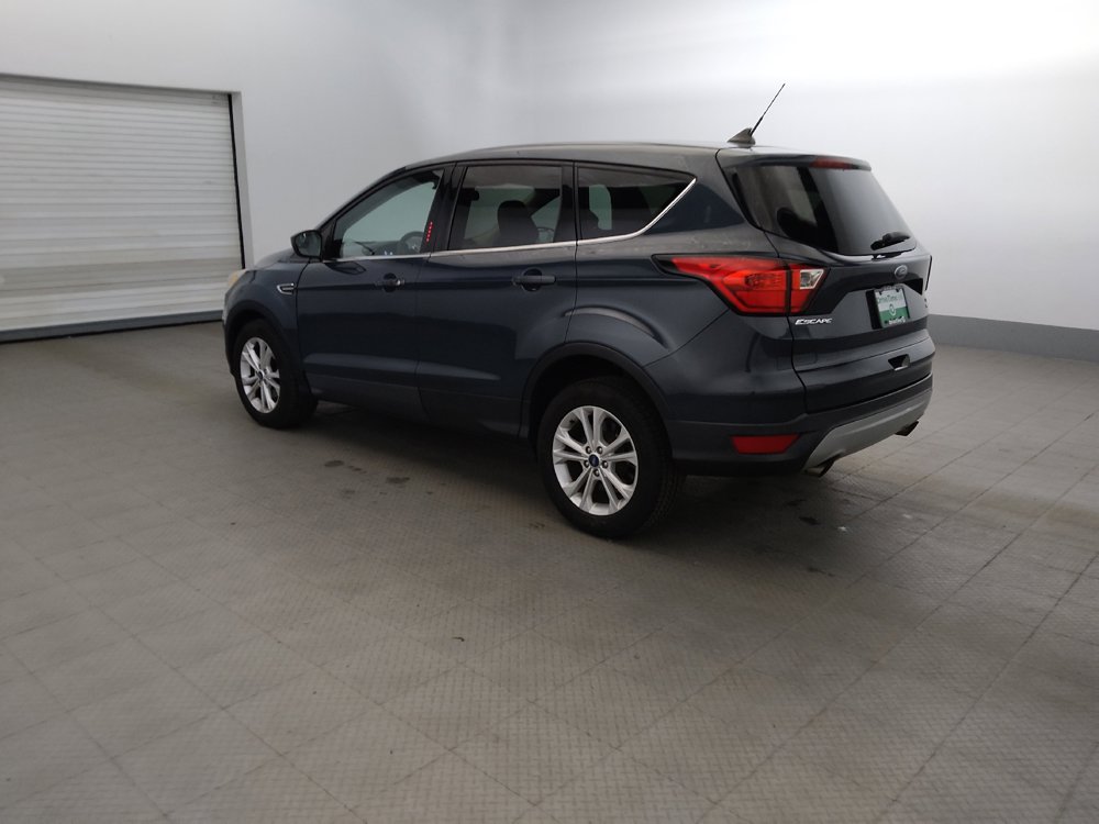 Used 2019 Ford Escape SE FWD image 3
