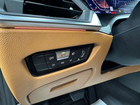 Used 2020 BMW 330i xDrive Sedan w/ Premium Package image 14