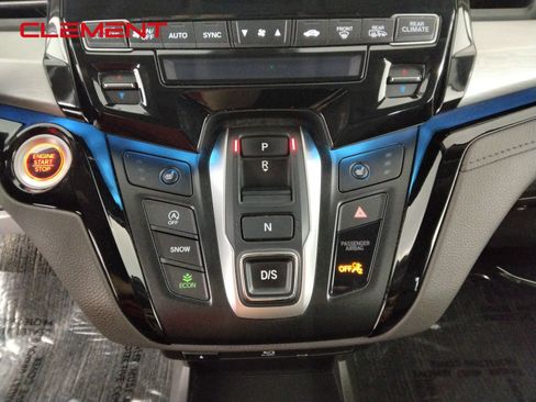 Used 2022 Honda Odyssey Touring image 18